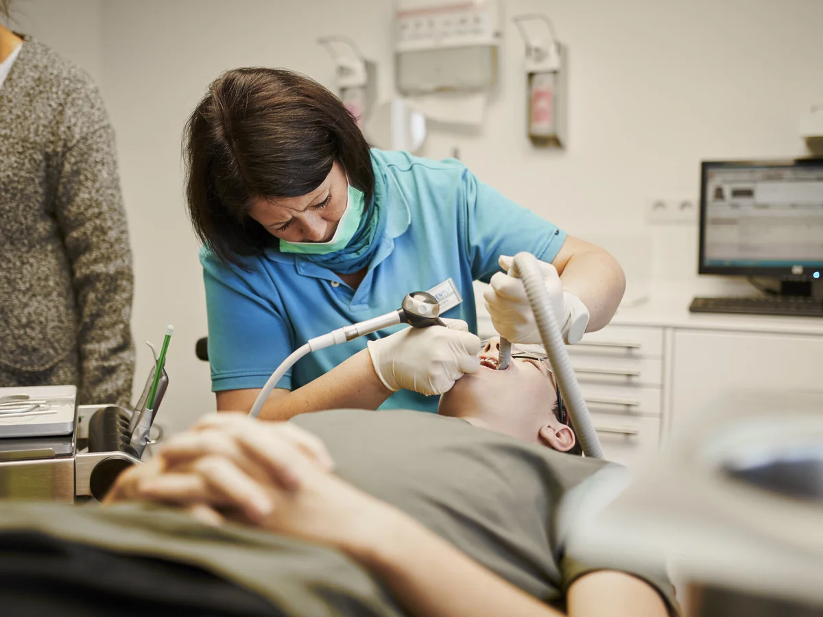 Wenn Karies Die Kieferorthopädische Behandlung Erschwert